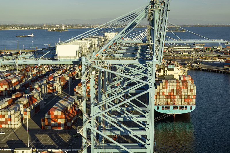 武汉至广州首次试点开行整列高铁运快递