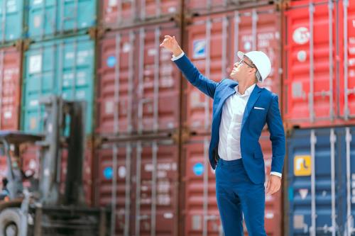 深圳国际物流选哪家?上海忠信货运用科技让全球送达快人一步上海国际物流