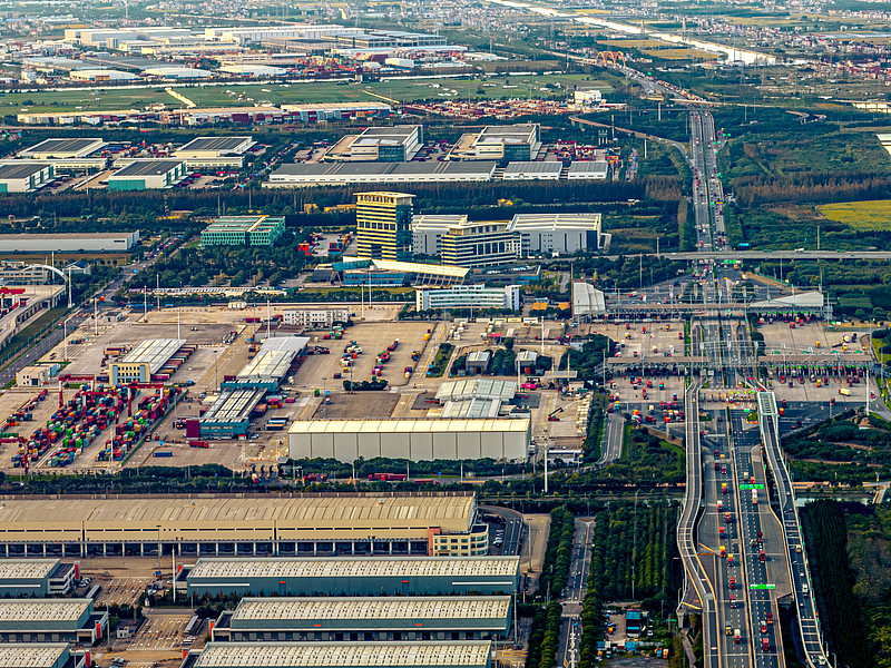 惨状！国际海运敖德萨港遭袭，建筑坍塌货物尽毁（国际海运新闻资讯）