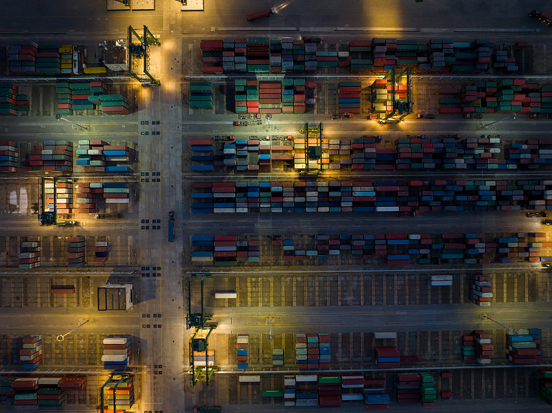 他,做过大副,出任中谷物流董事长上海国际物流