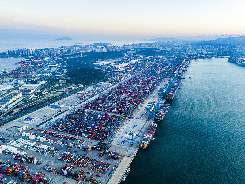 刘强东:明年4月将建立全球首个全无人配送站