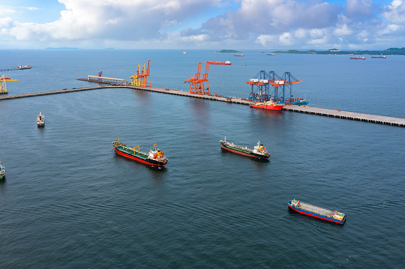 国际民航早报|美国从周五开始削减4%的国内航班;波音获阿斯塔纳航空15架787订单上海国际空运