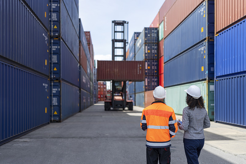 亚马逊卖家遭遇AI诈骗风暴虚假投诉信威胁全额退款