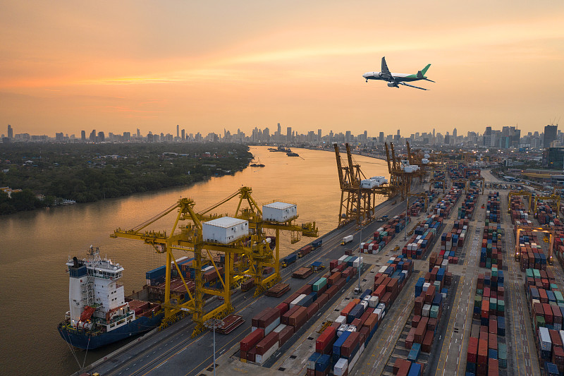 发钱了!最快下周收到!亚马逊卖家终于要告别单量低迷状态了吗? 发钱了!最快下周收到!亚马逊卖家终于要告别单量低迷状态了吗?