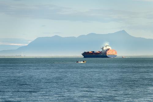 中国广东-深圳到西班牙拼箱海运门到门海运专线