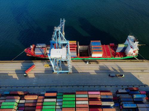 中国广东-深圳到葡萄牙海铁联运智能化海运专线