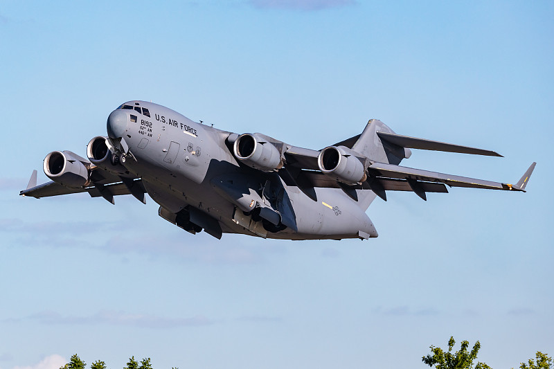 中国上海到意大利生鲜冷链空运