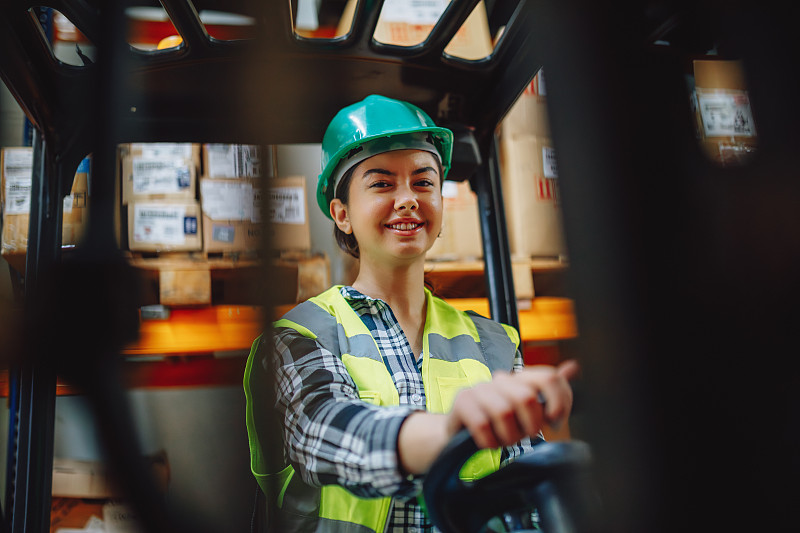 广西贵港市容航物流有限公司