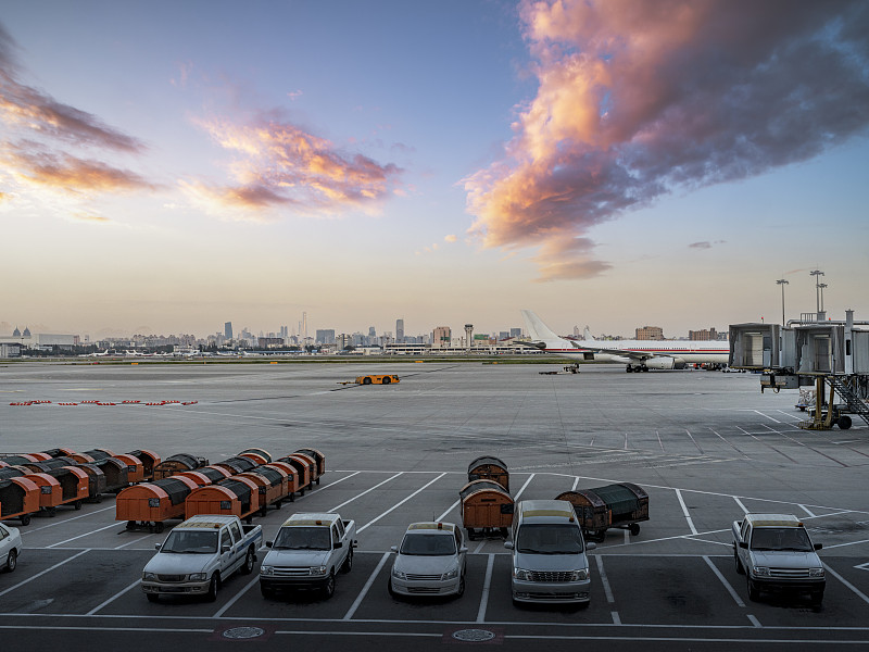 天津龙腾物流有限公司