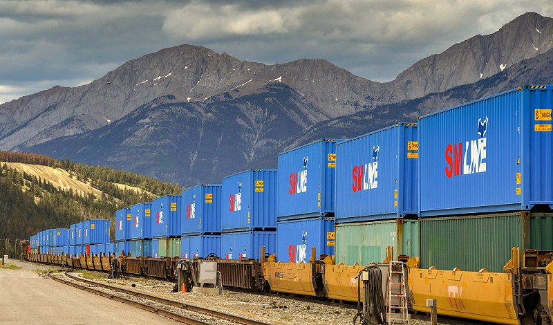 佛山市维也物流有限公司