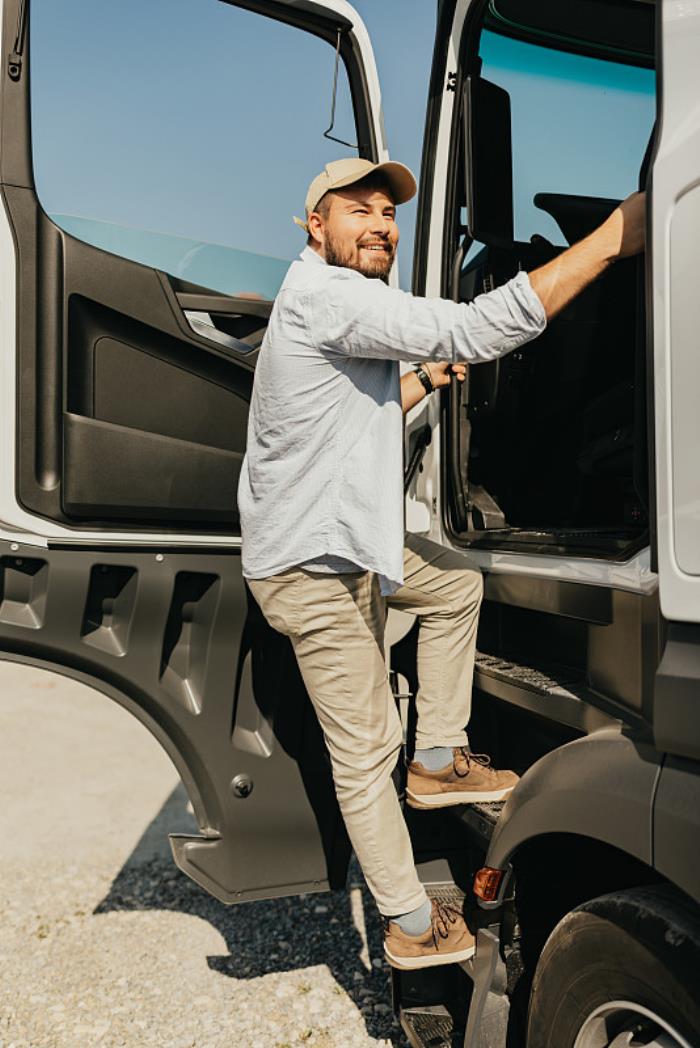 深圳市黔通物流有限公司 深圳市黔通物流有限公司