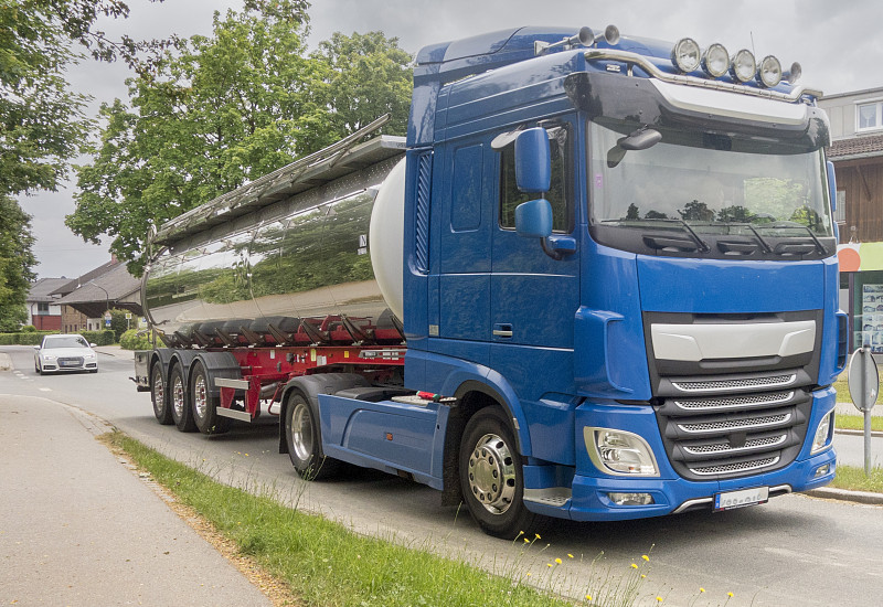 深圳市飞鹰运通国际物流有限公司