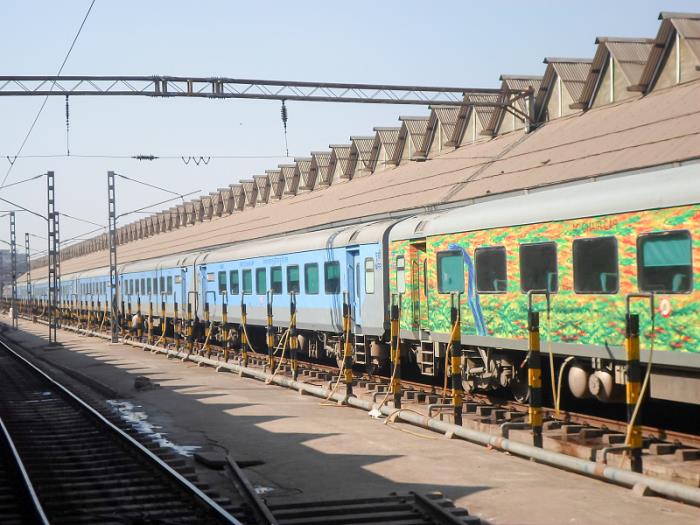 深圳市燕鸿国际物流有限公司