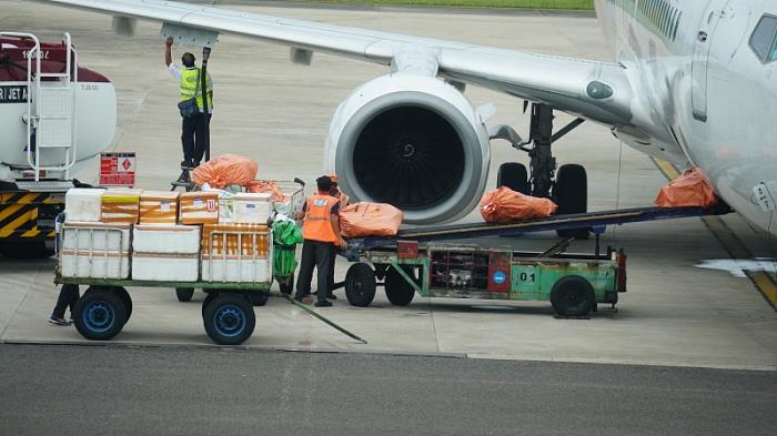 嘉荫县亿邦物流有限公司