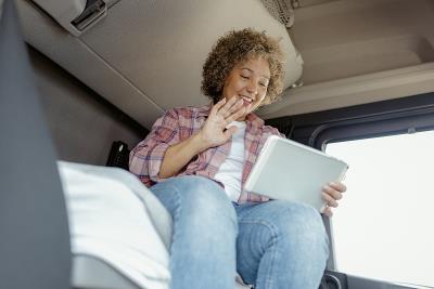 岑溪市百佳物流有限公司