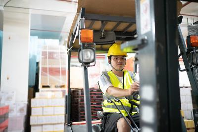 深圳市新渝港联合国际物流有限公司