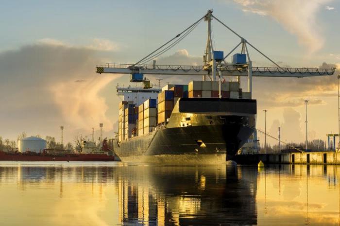 中国到美国海运运费多少钱