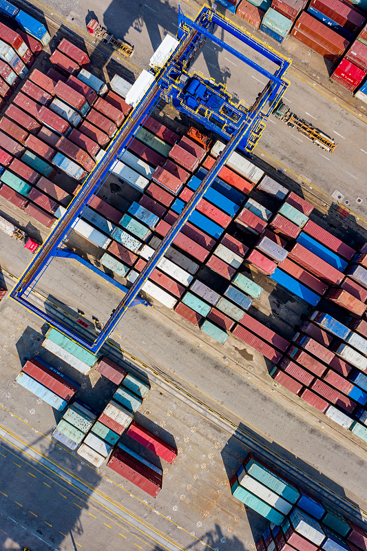 到美国一个小柜海运所有费用,到美国一个柜海运费多少钱