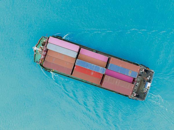 进出口海运将加增燃油附加费，美国万圣节电商销售额将达35亿美元