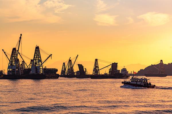 发美国用海运还是快递划算