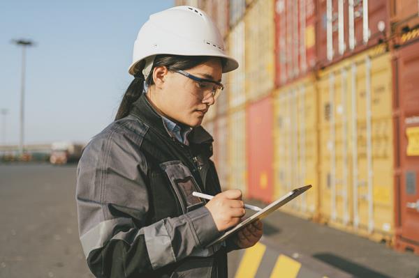 搬家到美国海运价格,搬家到美国海运价格多少