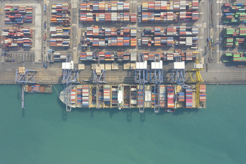 关税战冲击显著，中国-美国国际空运运量同比下降17%