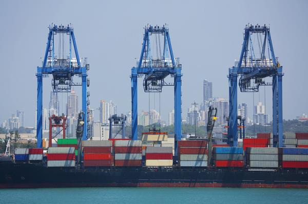 花湖国际空运机场-西雅图定班货运航线成功首航