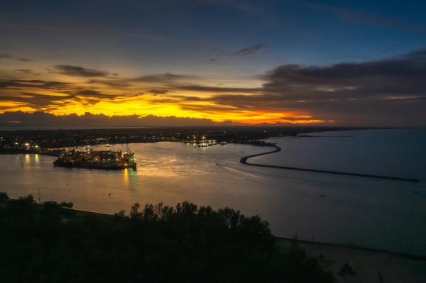 国际空运到美国多少钱？2025年中美航线报价详解